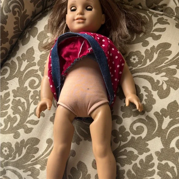 American girl doll brown hair hazel eyes